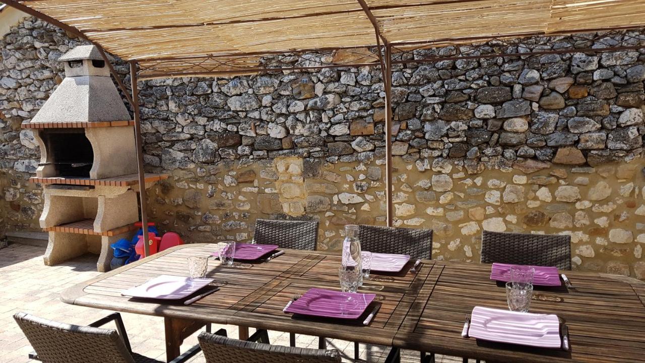 Bienvenue Chez Romane Aigueze Exteriér fotografie